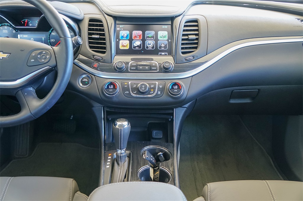 New 2019 Chevrolet Impala Lt Fwd 4d Sedan